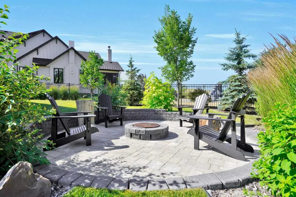8 Sweetgrass Place