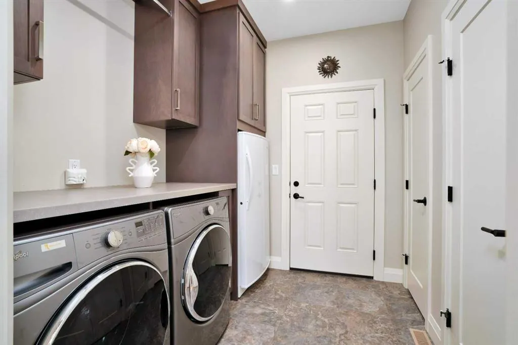 8 Sweetgrass Place