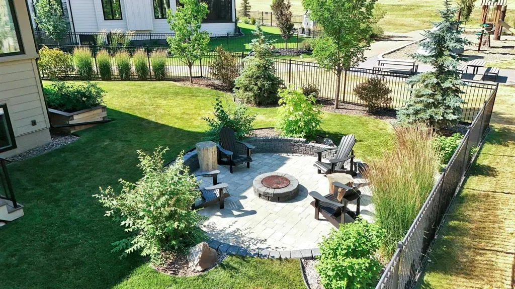 8 Sweetgrass Place