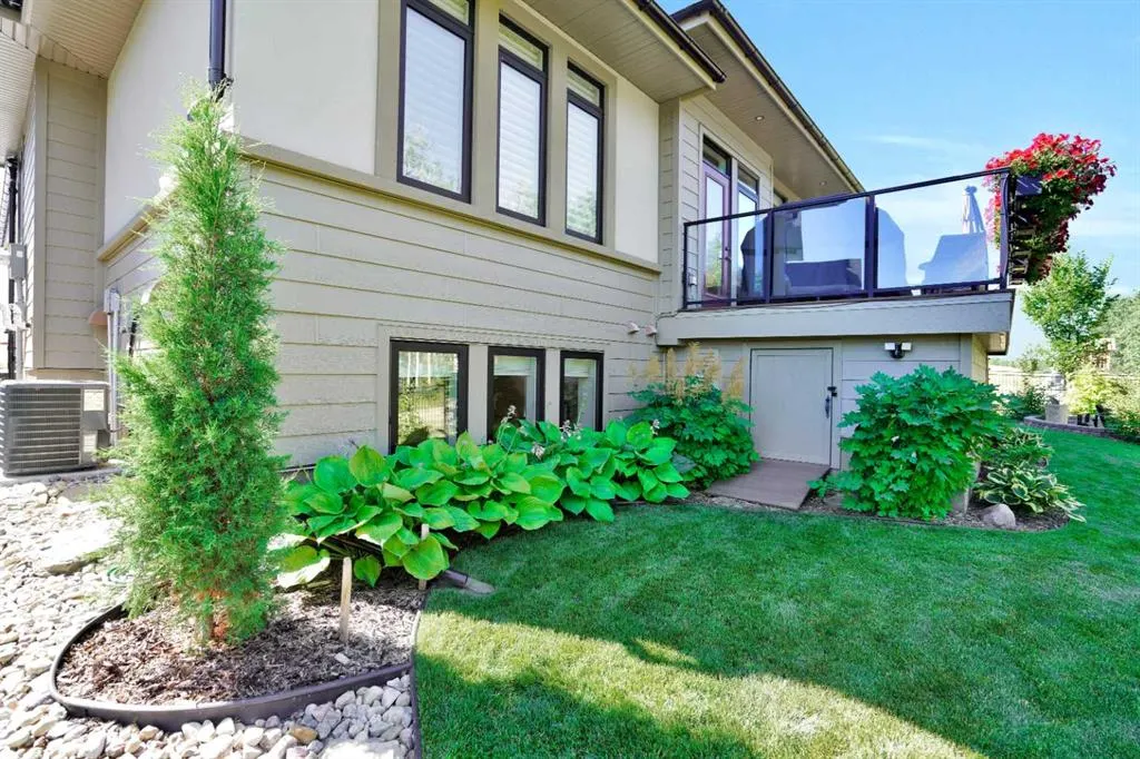 8 Sweetgrass Place
