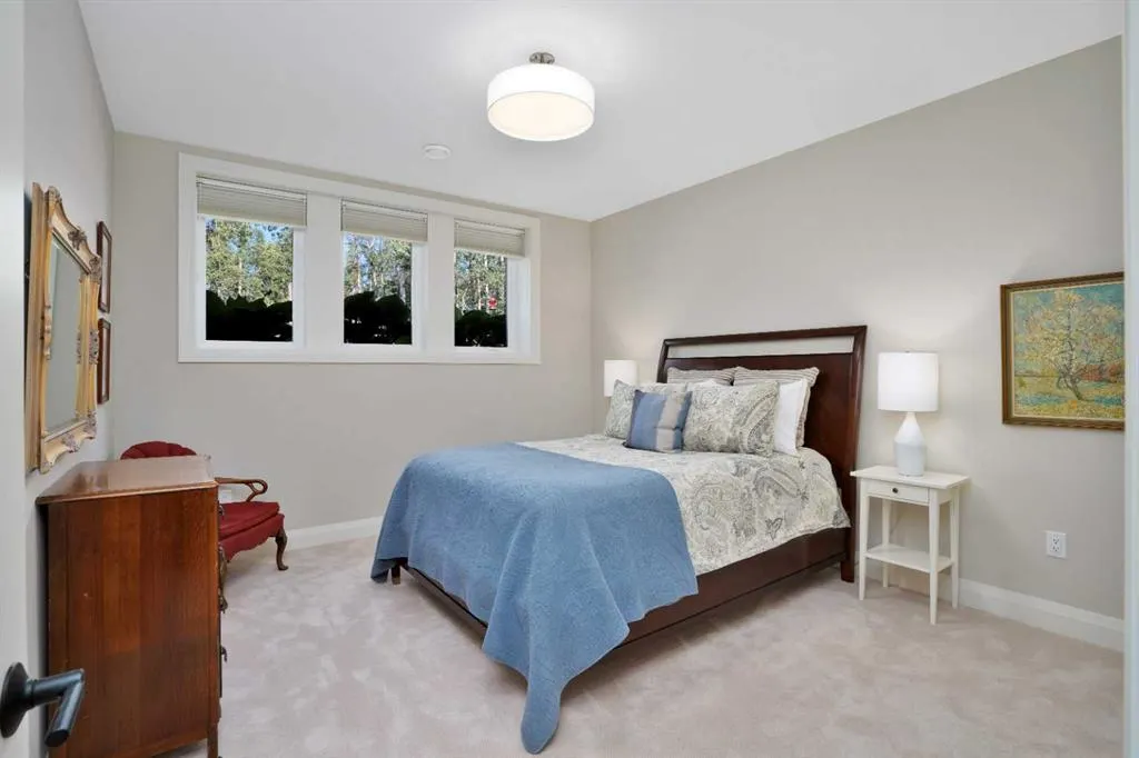 8 Sweetgrass Place