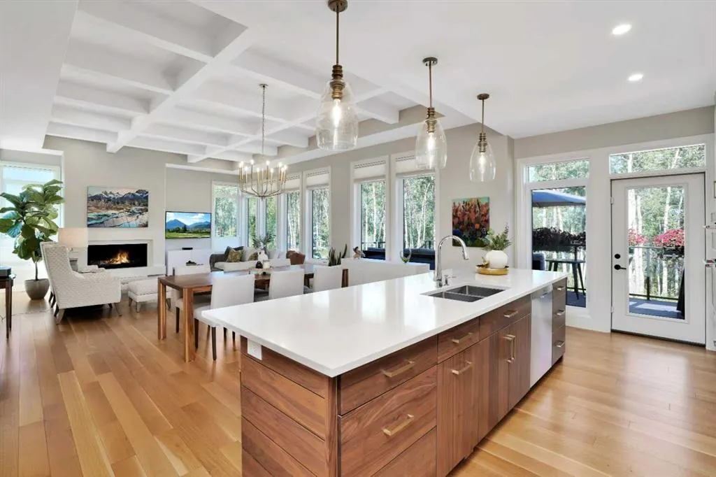8 Sweetgrass Place