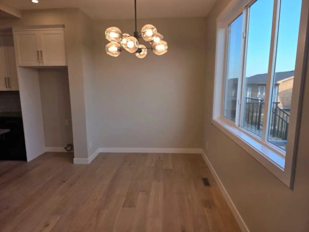 145 Cobblestone Gate SW