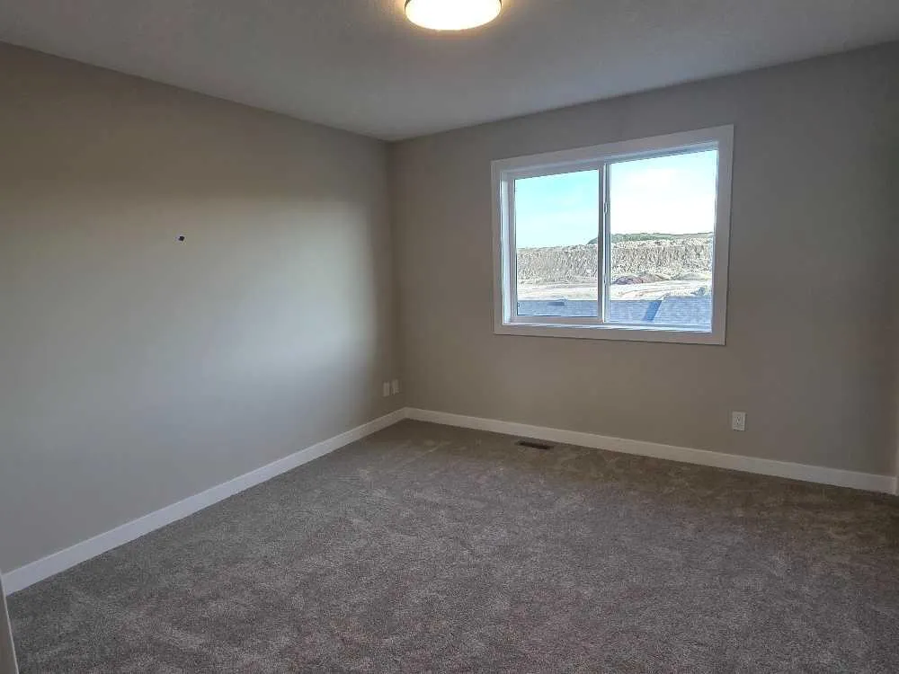 145 Cobblestone Gate SW