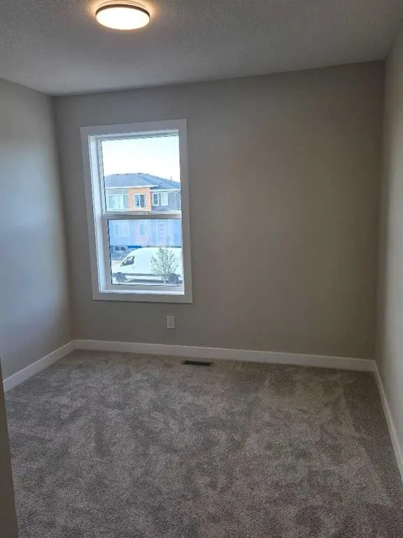 145 Cobblestone Gate SW