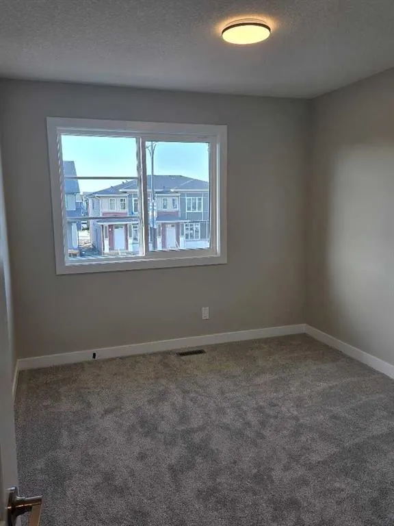 145 Cobblestone Gate SW