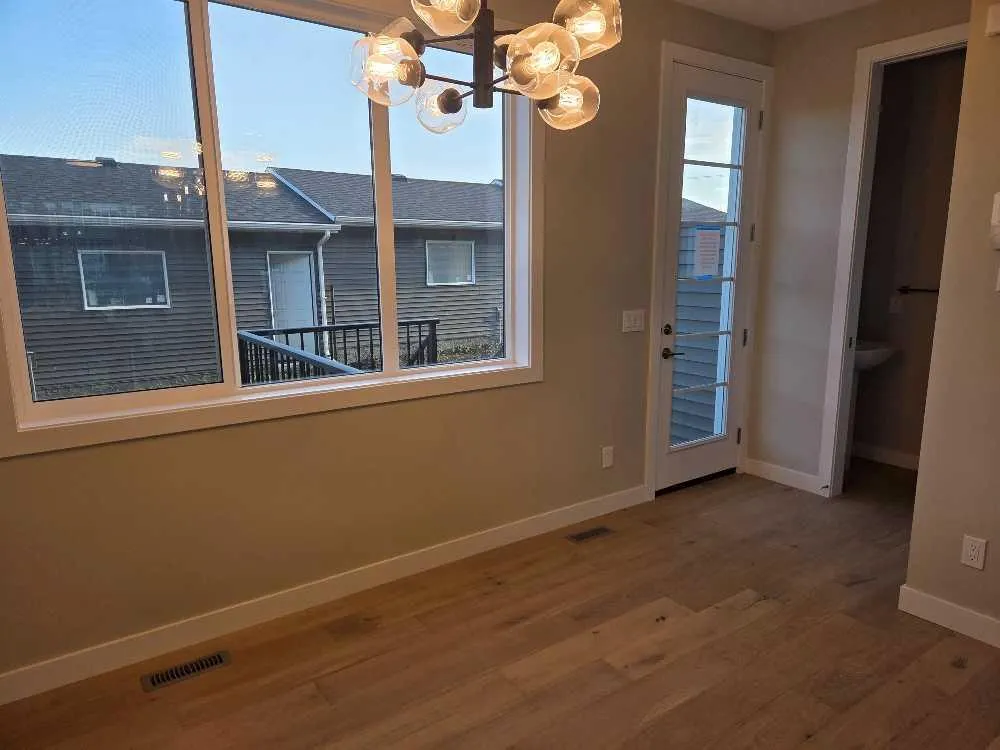 145 Cobblestone Gate SW