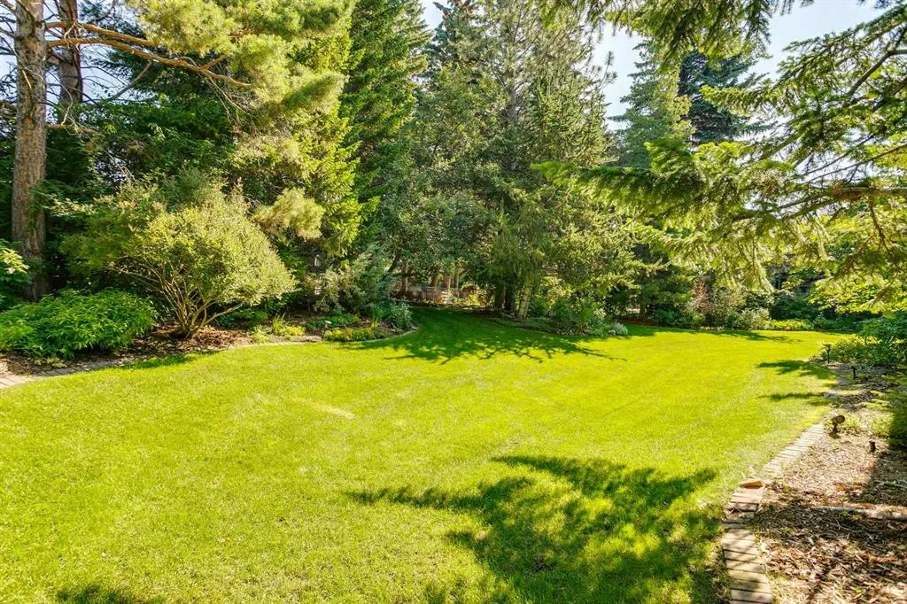 40 Eagle Ridge Place SW