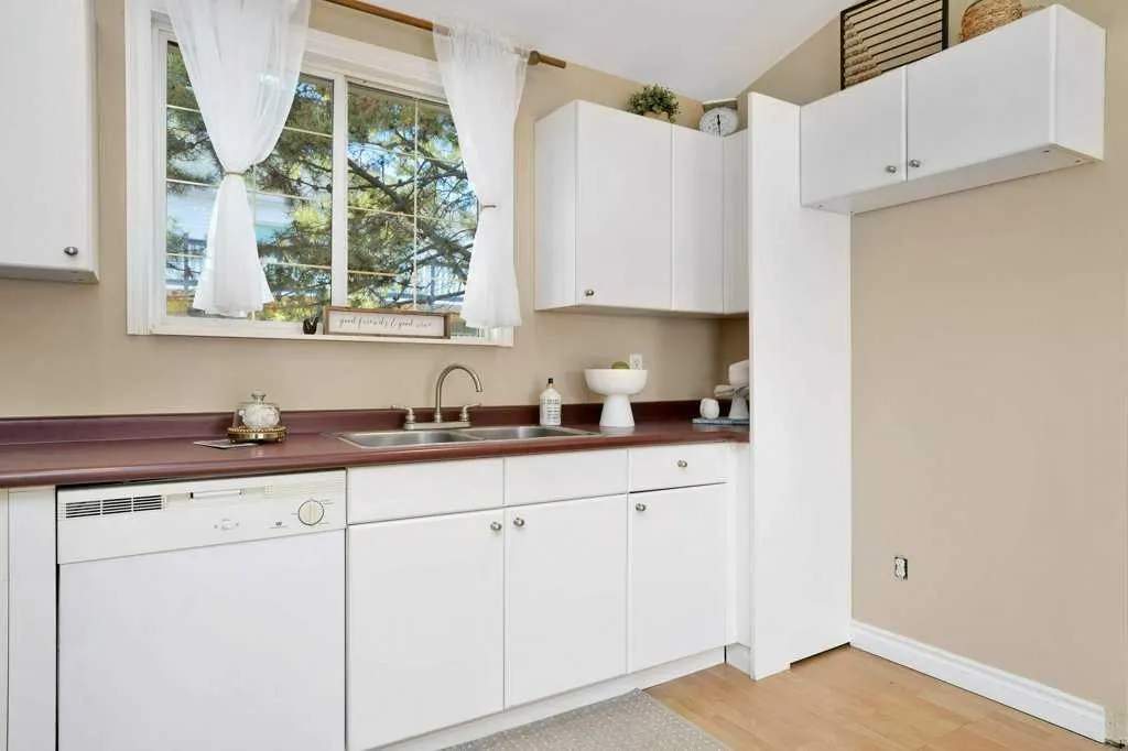 8 Sunnyside Drive