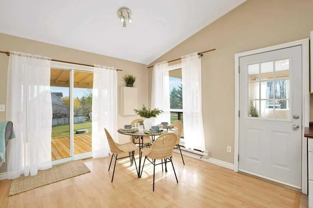 8 Sunnyside Drive