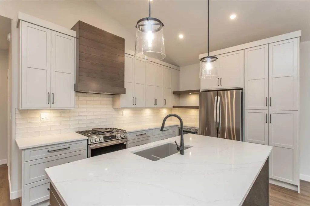5300 60 Street, #102