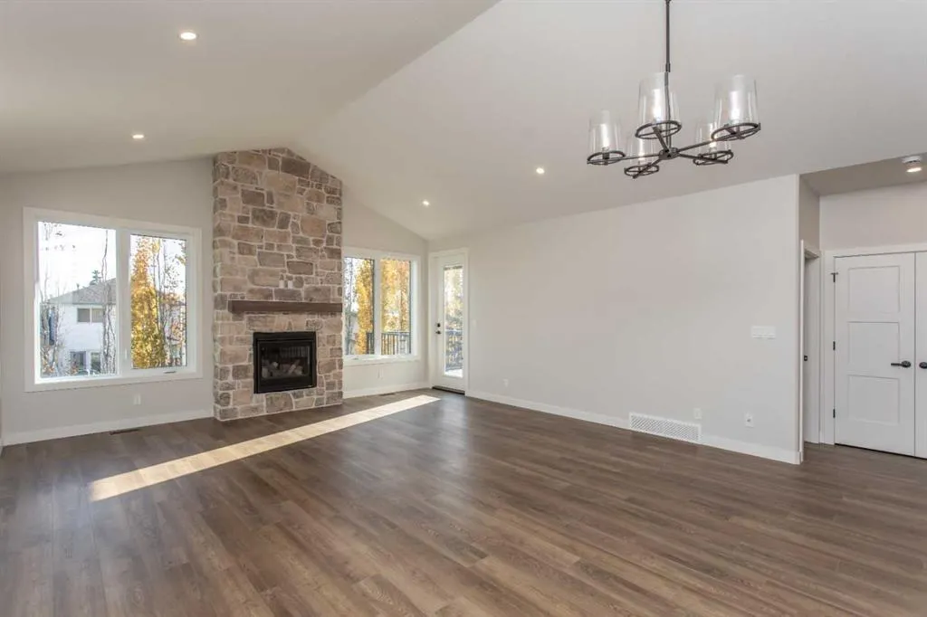 5300 60 Street, #102