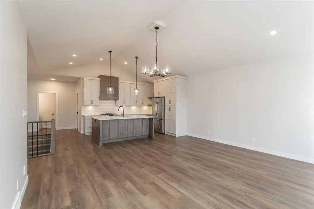 5300 60 Street, #102