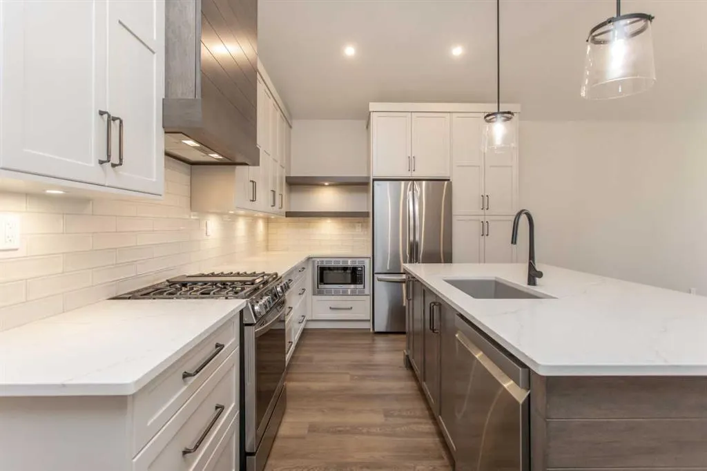 5300 60 Street, #102