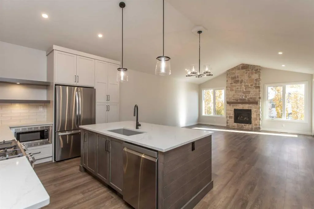 5300 60 Street, #102