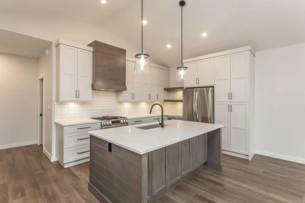 5300 60 Street, #102