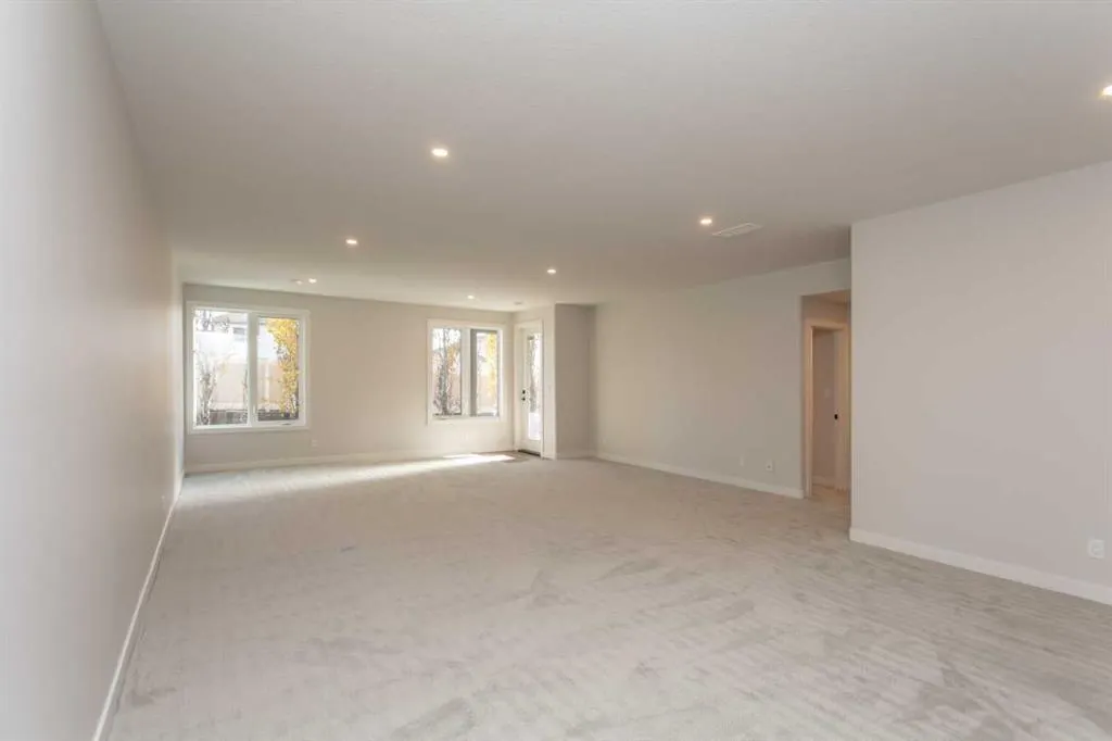 5300 60 Street, #102