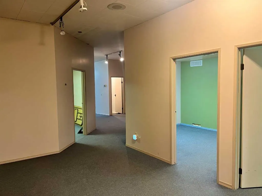 5012 50 ave.