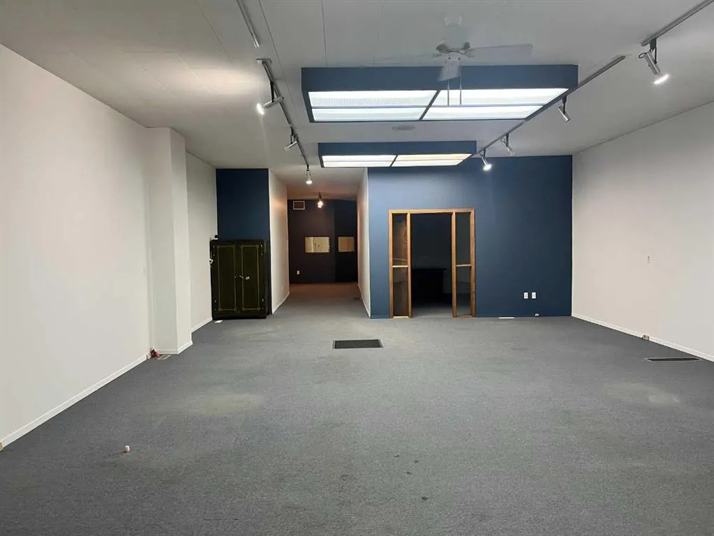 5012 50 ave.