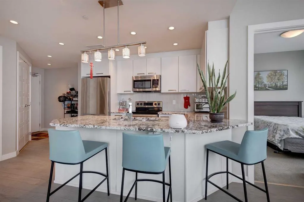 225 11 Avenue SE, #2305