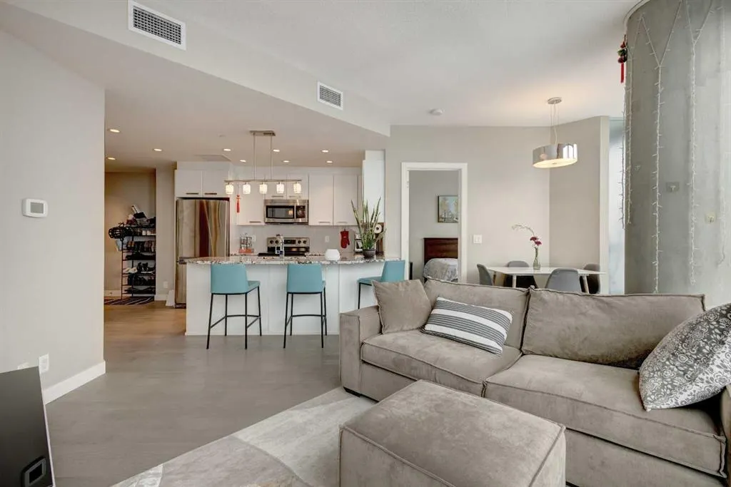225 11 Avenue SE, #2305