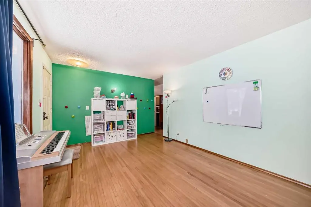 12804 108 Street NW
