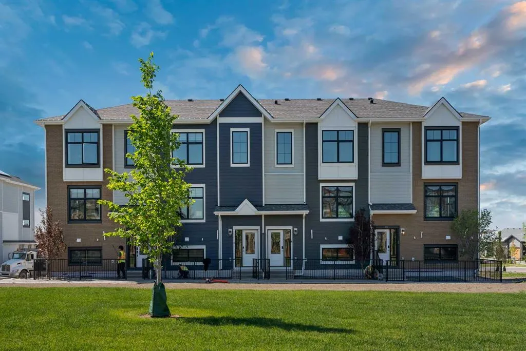 595 Mahogany Road SE, #412