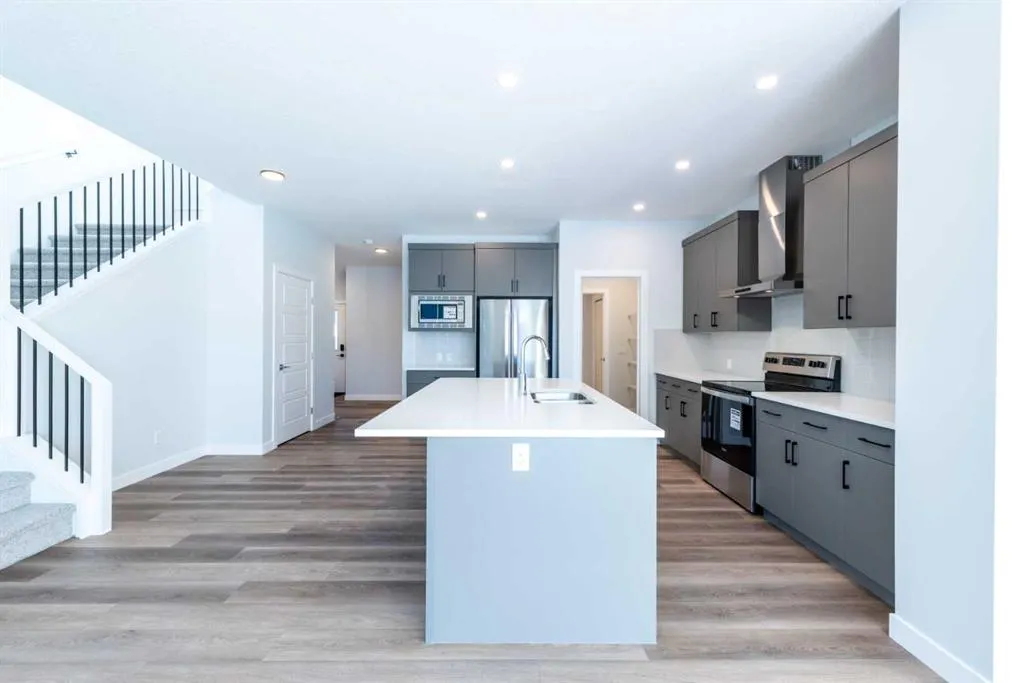 66 Legacy Reach Park SE