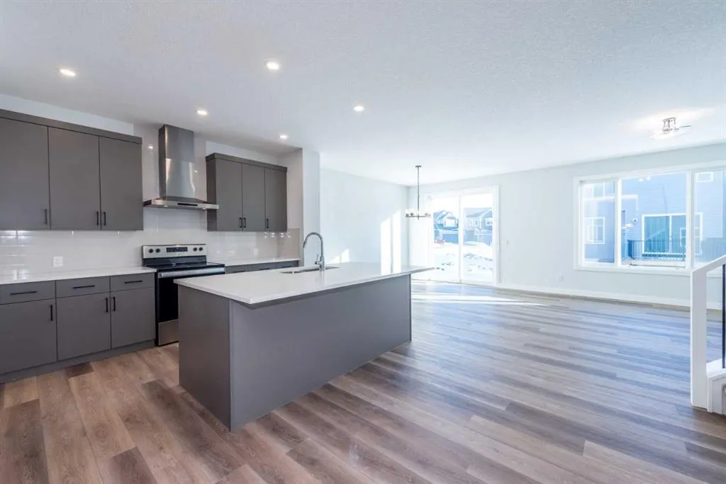 66 Legacy Reach Park SE