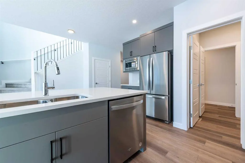 66 Legacy Reach Park SE