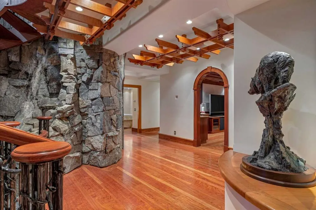 145 Silvertip Ridge