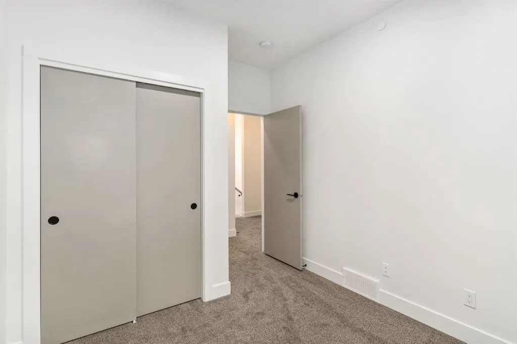 2220 26 Avenue SW, #5