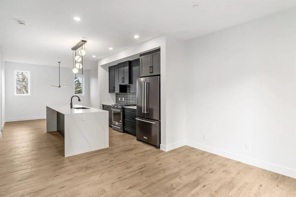2220 26 Avenue SW, #5