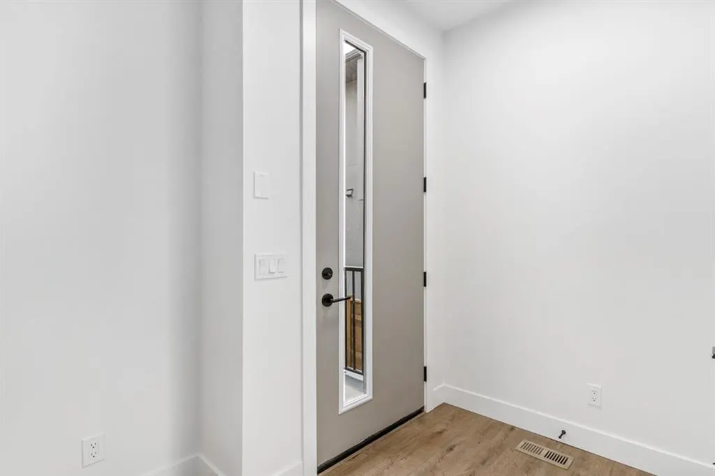 2220 26 Avenue SW, #5