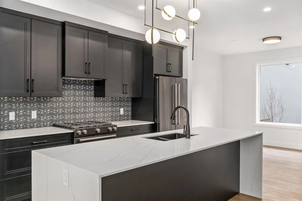 2220 26 Avenue SW, #5