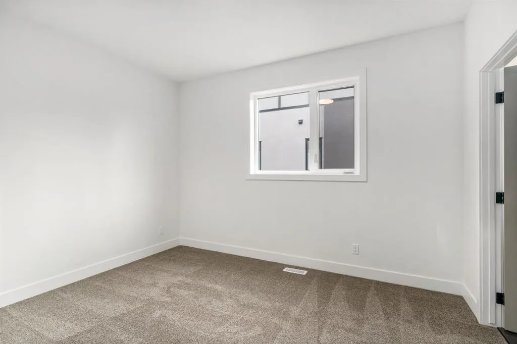 2220 26 Avenue SW, #5
