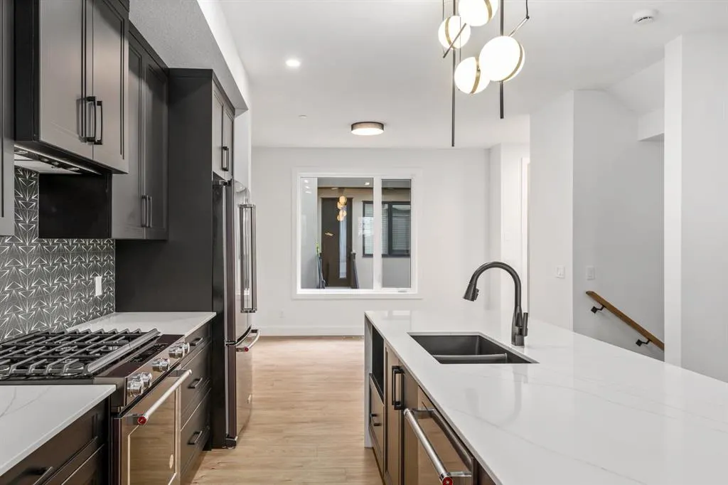 2220 26 Avenue SW, #5