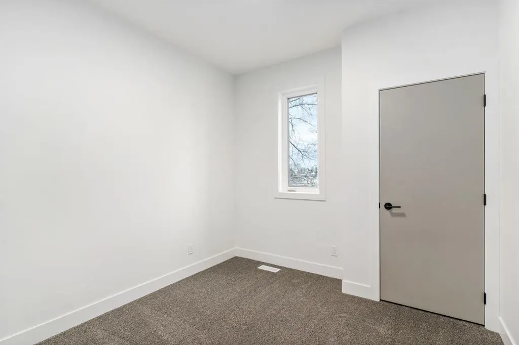 2220 26 Avenue SW, #5