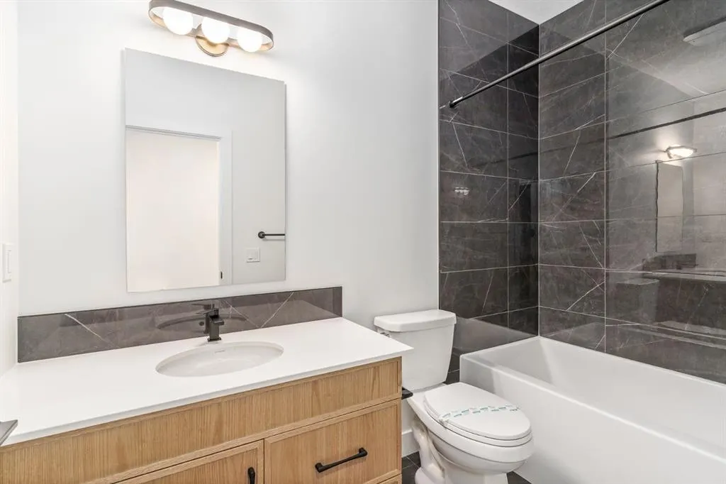 2220 26 Avenue SW, #5