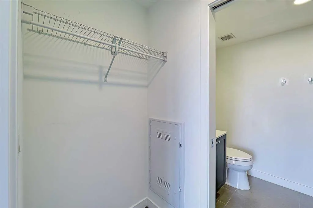 327 9A Street NW, #403