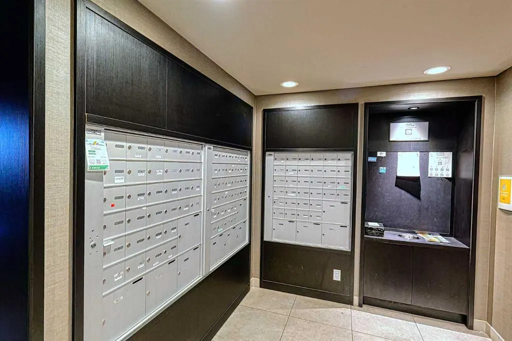 327 9A Street NW, #403