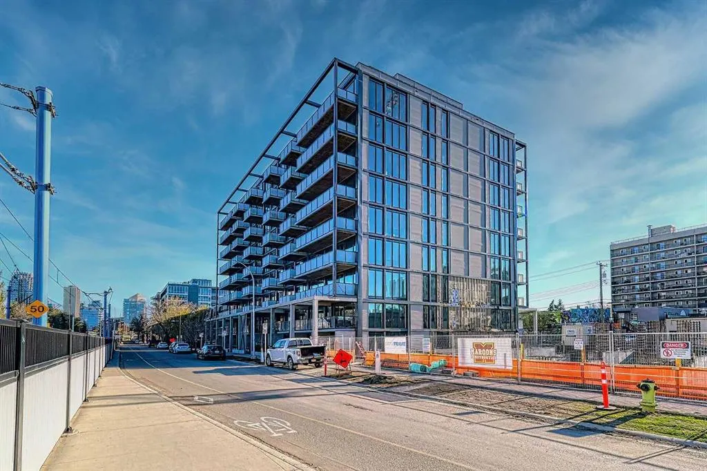 327 9A Street NW, #403