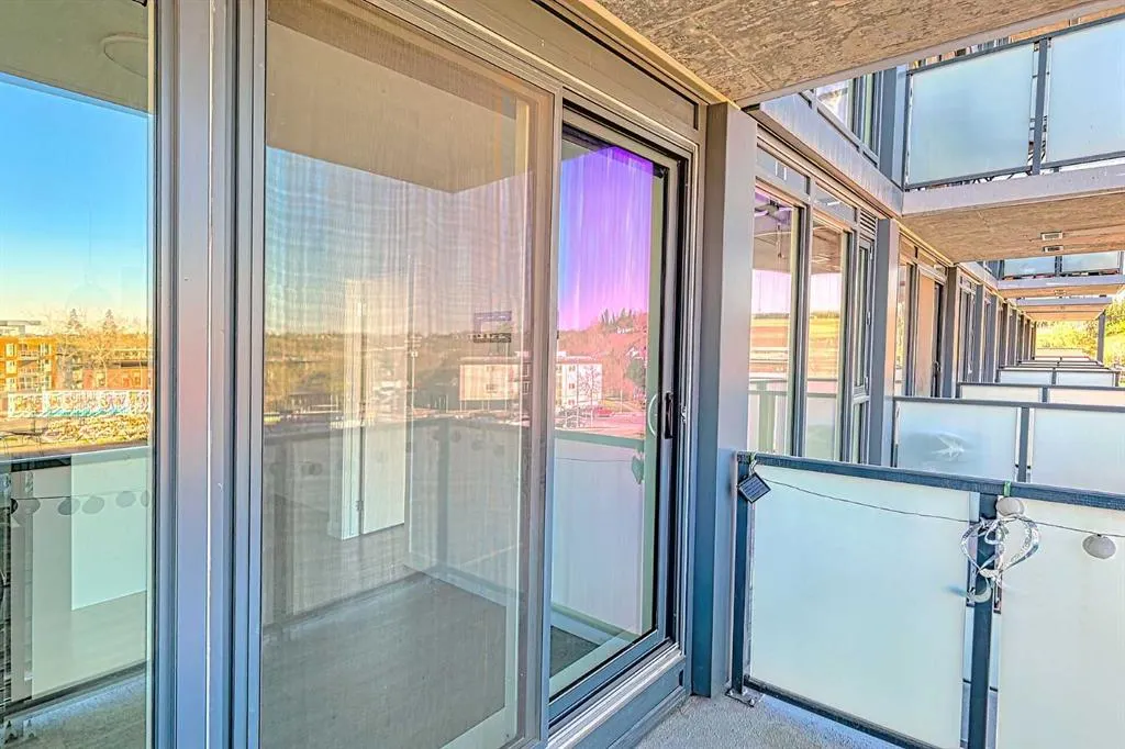 327 9A Street NW, #403