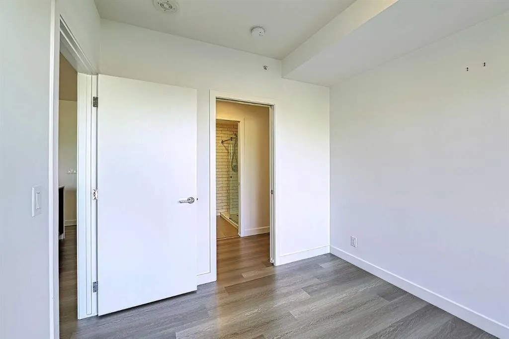 327 9A Street NW, #403