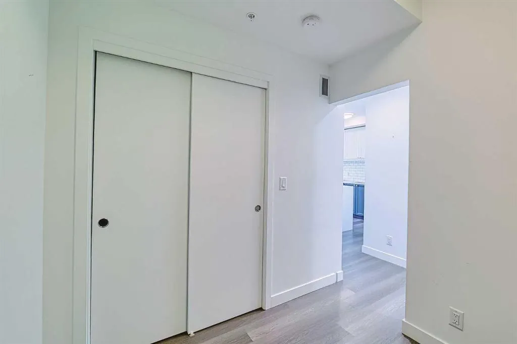327 9A Street NW, #403