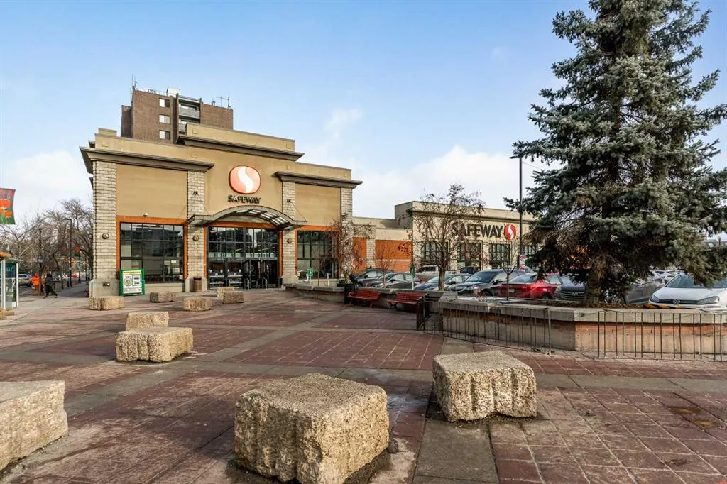 327 9A Street NW, #403