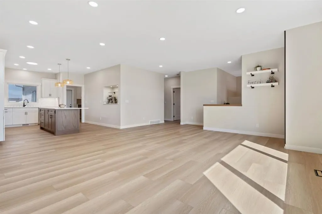 2506 62 Street