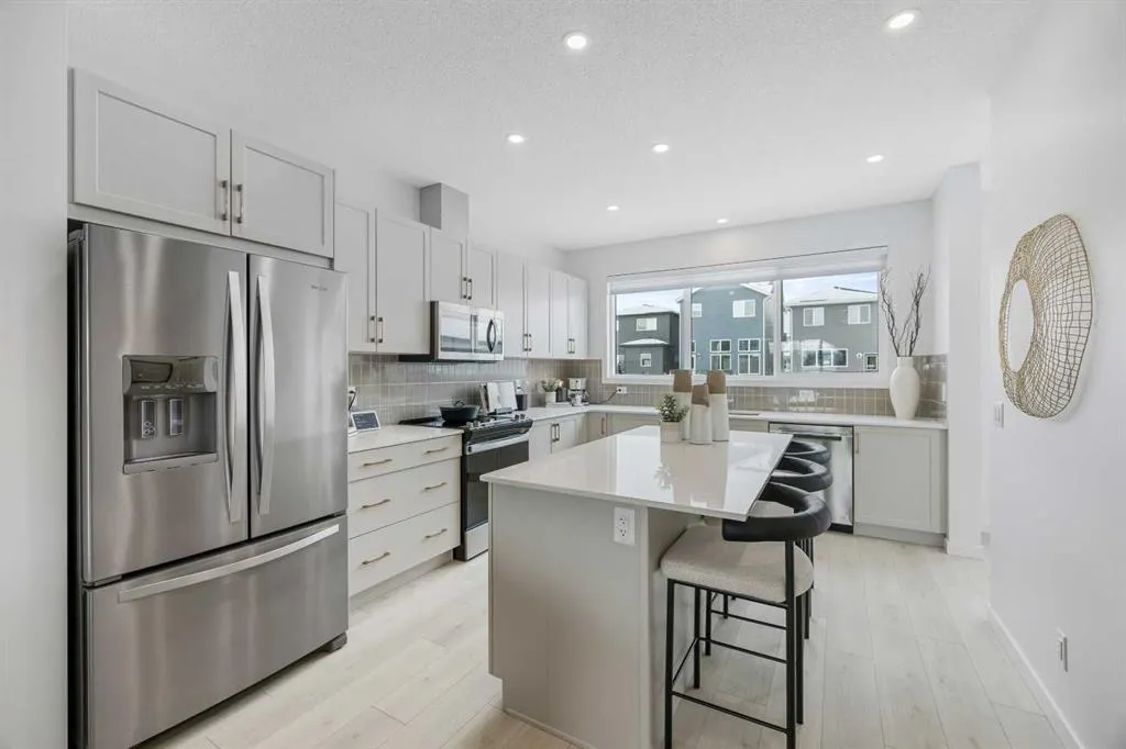 536 Legacy Circle SE