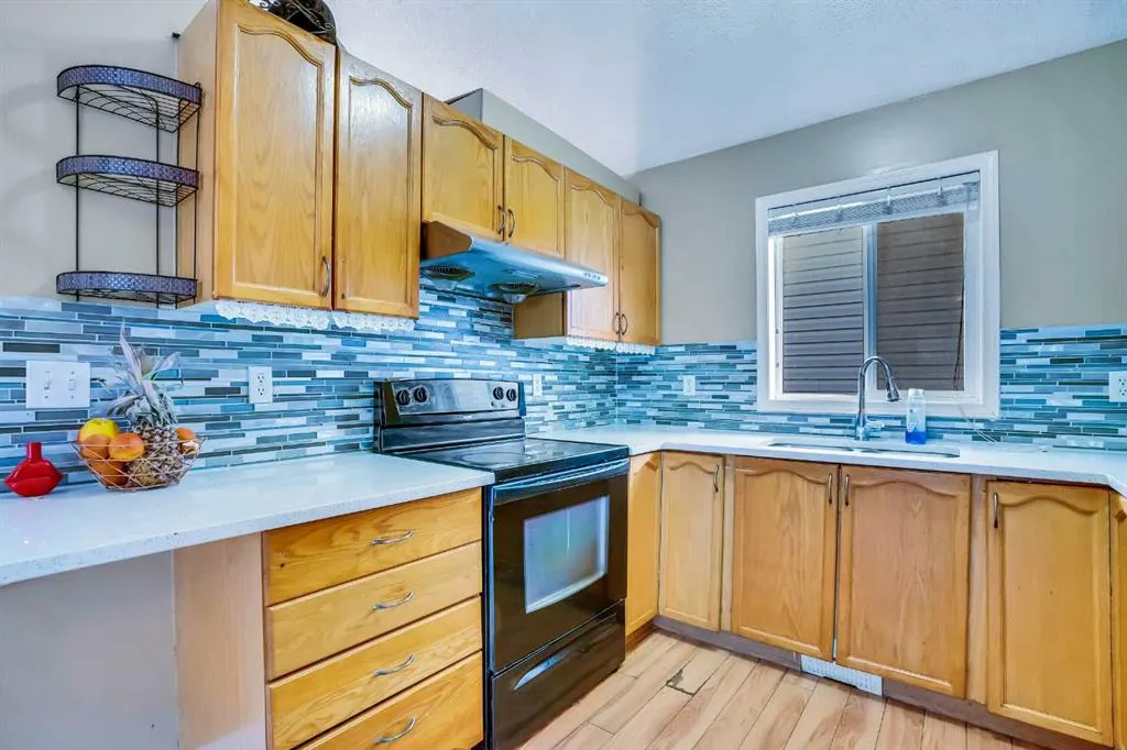 54 Taracove Road NE