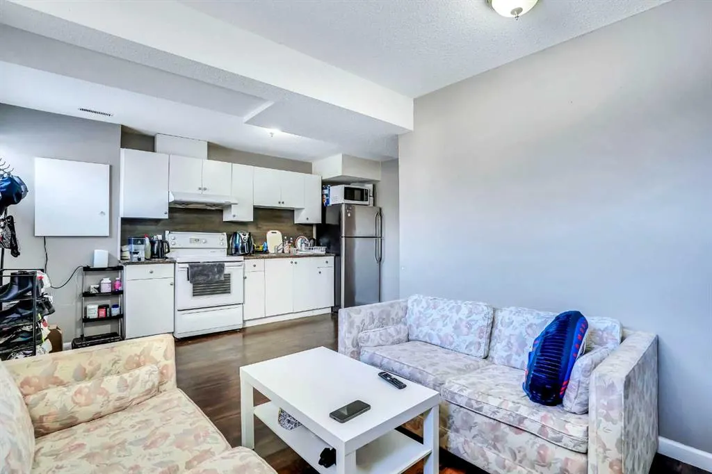 54 Taracove Road NE